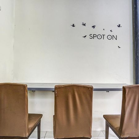 Spot On 90780 Gang Tengah Homestay Syariah Semarang Kültér fotó