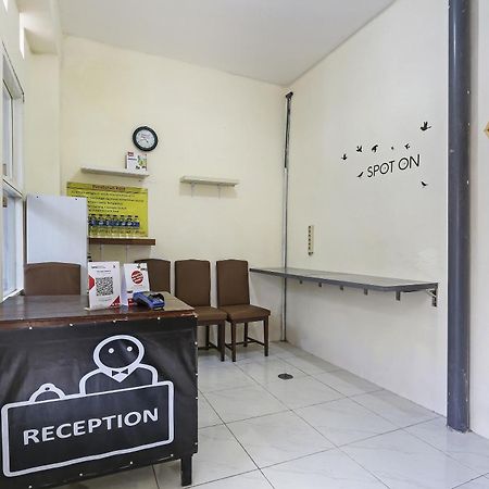 Spot On 90780 Gang Tengah Homestay Syariah Semarang Kültér fotó