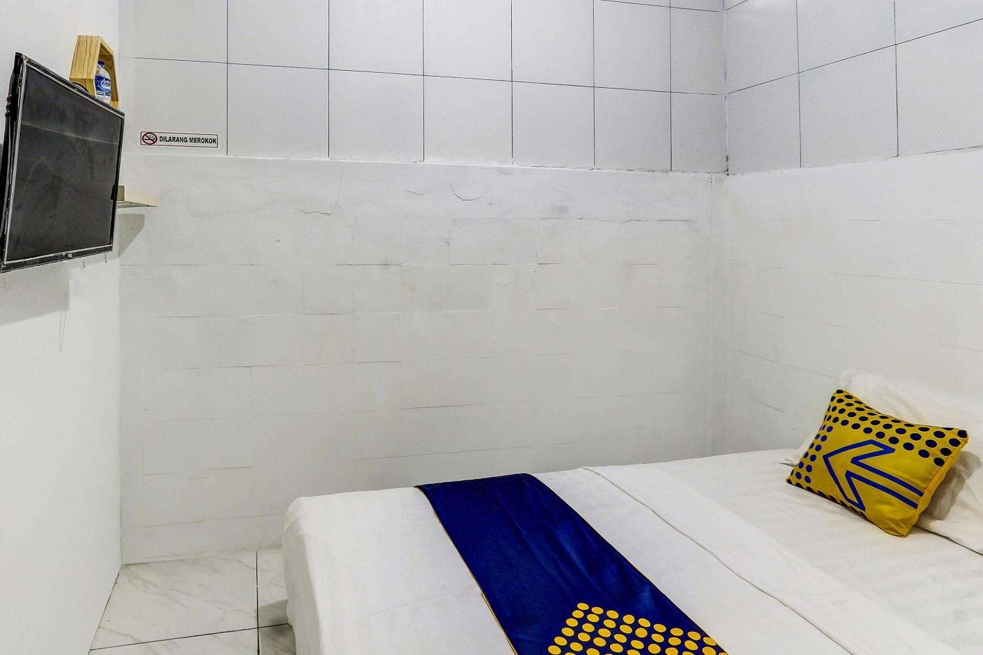 Spot On 90780 Gang Tengah Homestay Syariah Semarang Kültér fotó