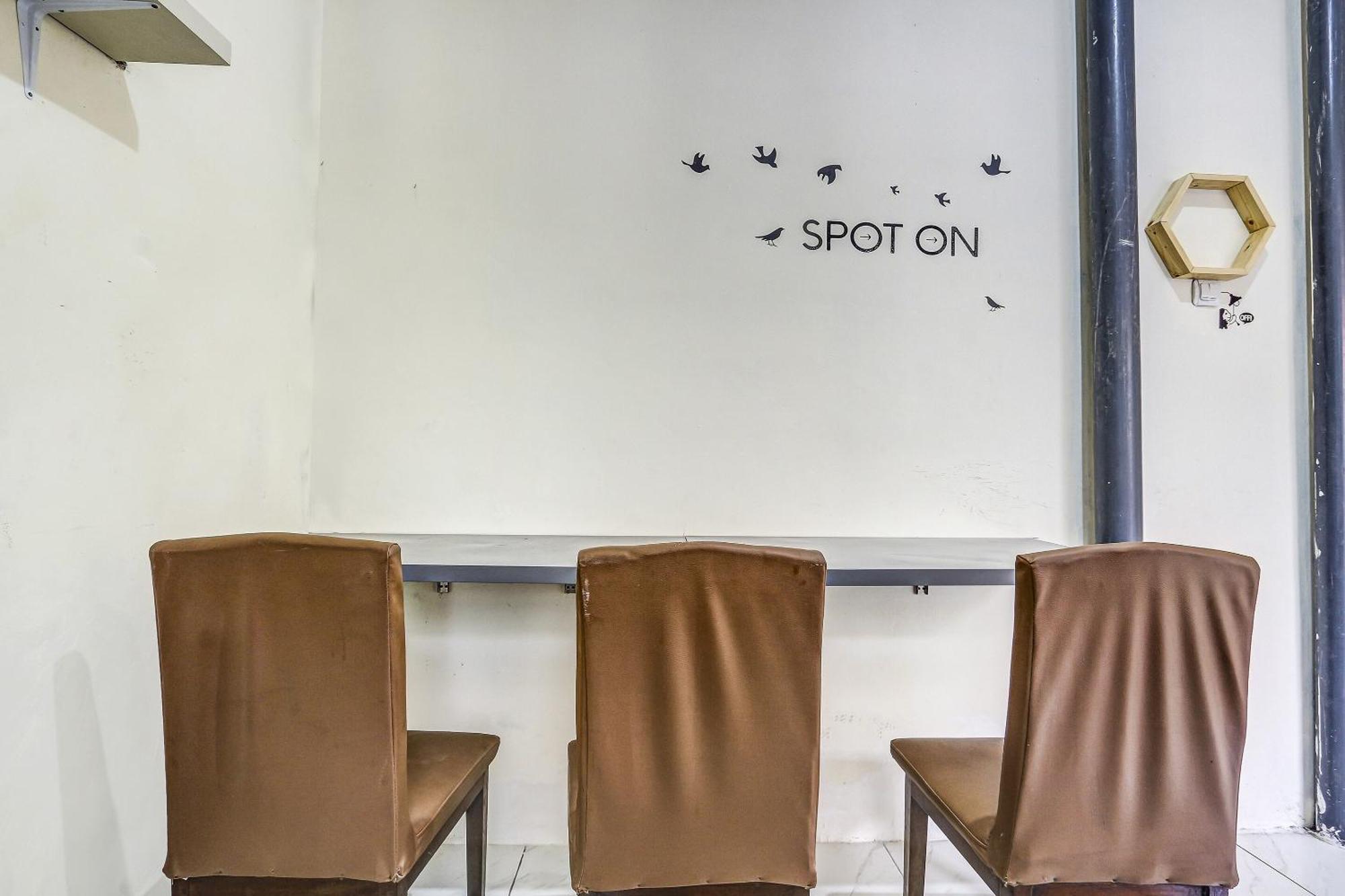 Spot On 90780 Gang Tengah Homestay Syariah Semarang Kültér fotó