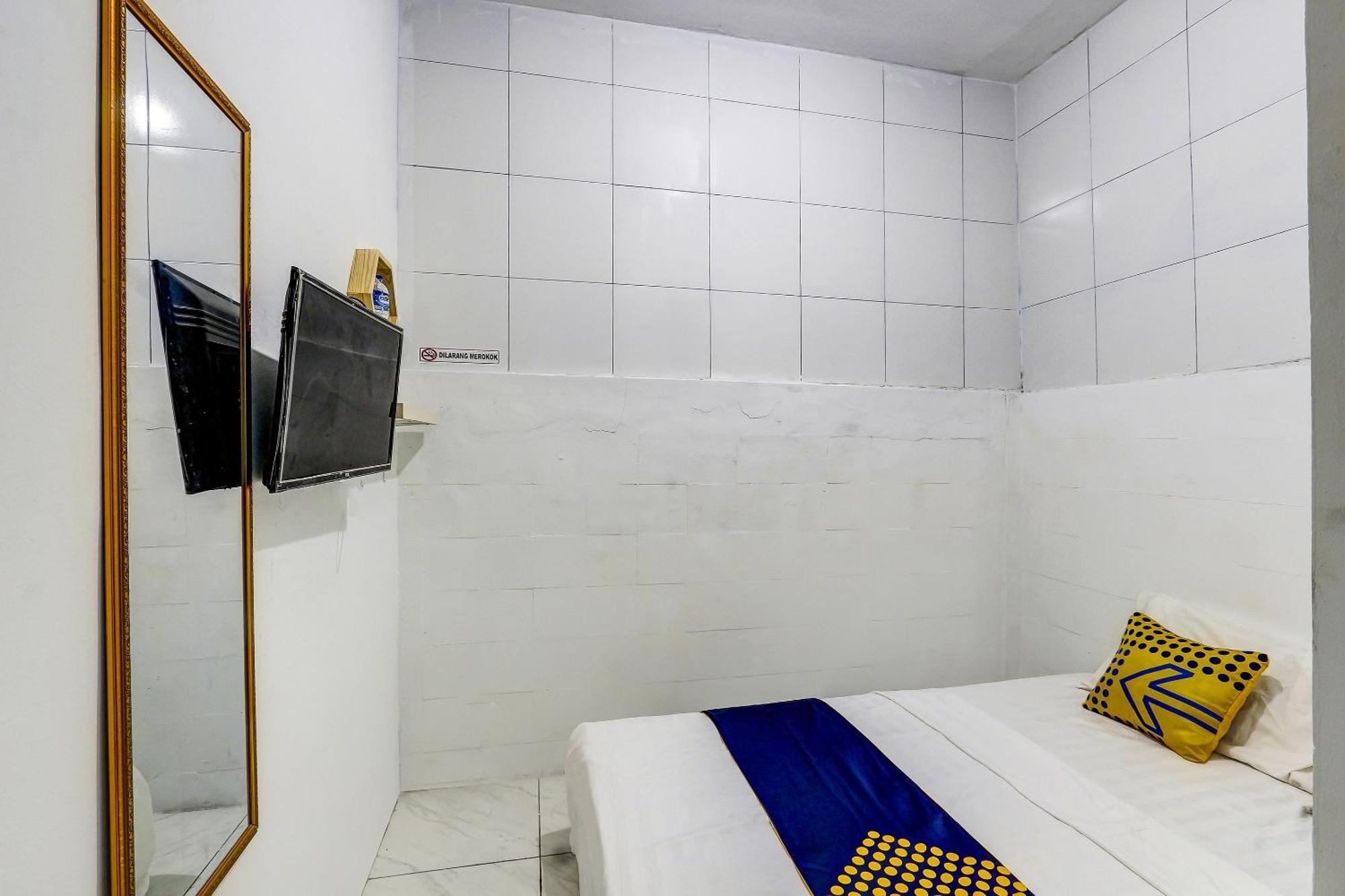 Spot On 90780 Gang Tengah Homestay Syariah Semarang Kültér fotó